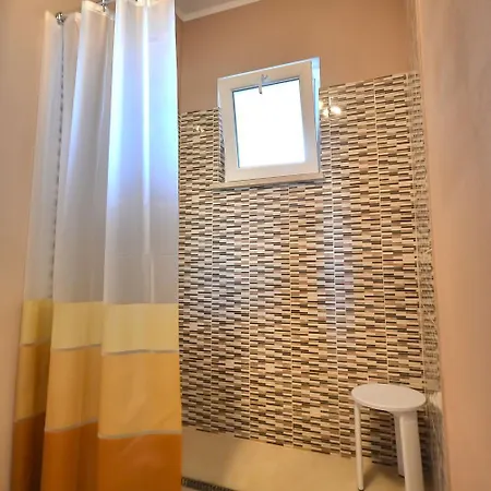 Apartamento Traumhaftes Mit Salzwasserpool, Willkommendrink, Grillbereich - Bei Rovinj *