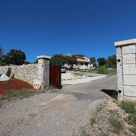 Traumhaftes Mit Salzwasserpool, Willkommendrink, Grillbereich - Bei Rovinj Pajkovici