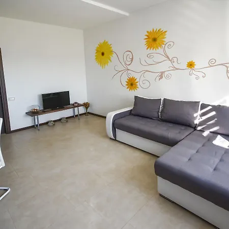 Traumhaftes Mit Salzwasserpool, Willkommendrink, Grillbereich - Bei Rovinj Apartamento *